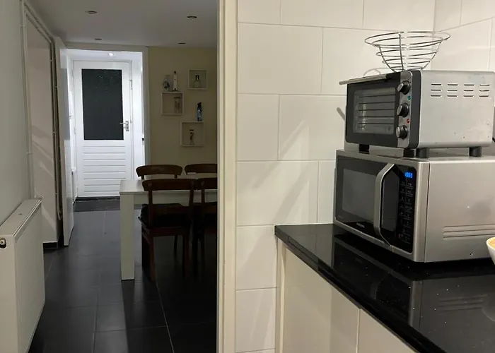 Apartament Souterrain Aan Zee